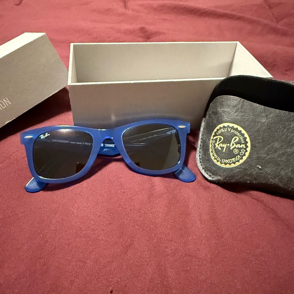 Ray-Ban Classic Blue Sunglasses